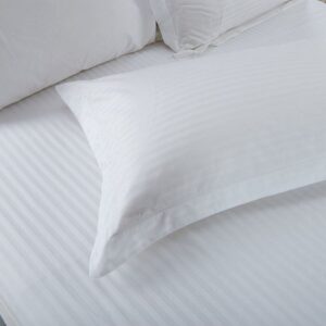 fata de perna alba damasc 1 cm